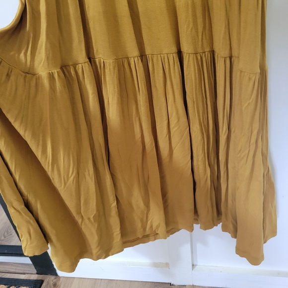 Mustard Yellow Sleeveless Dress - Picture 4 of 11